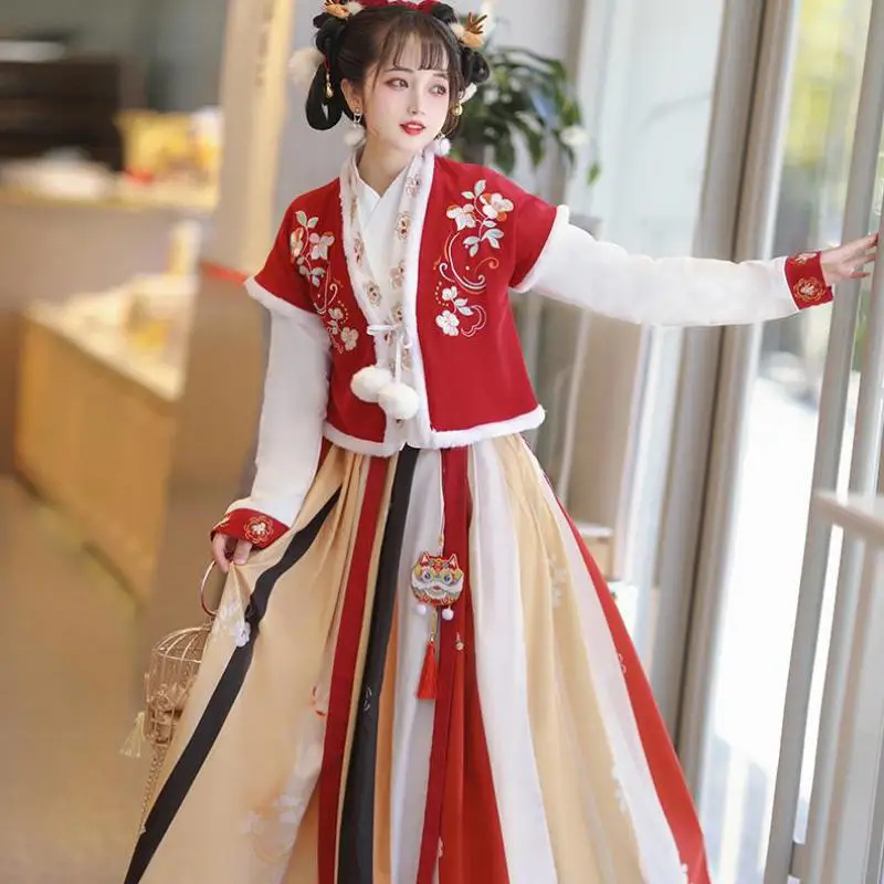 

Женский Зимний новый красный костюм Тан в китайском стиле ретро, традиционный костюм ханьфу из трех предметов, костюм для ролевых игр