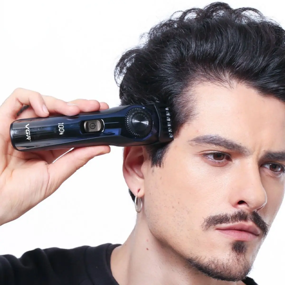 VGR Hair Trimmer Electric Hair Clipper Professional Hair Cutting Machine Electric LED Display Rechargeable Trimmer for Men V-080 images - 6