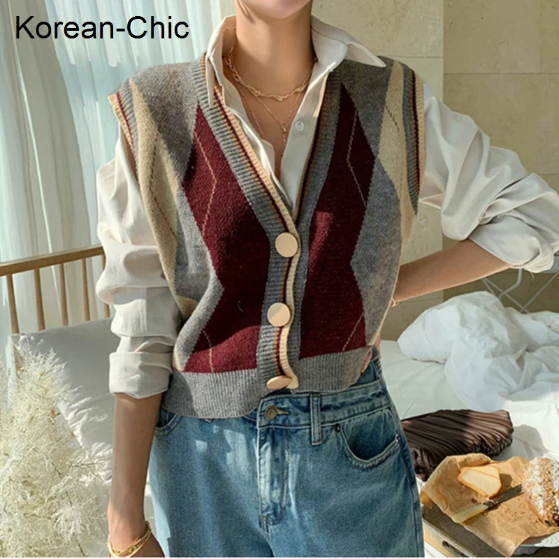 

Women New Winter Sweaters V-Neck Sleeveless Oversized Vest Argyle Waistcoat Lady Tops