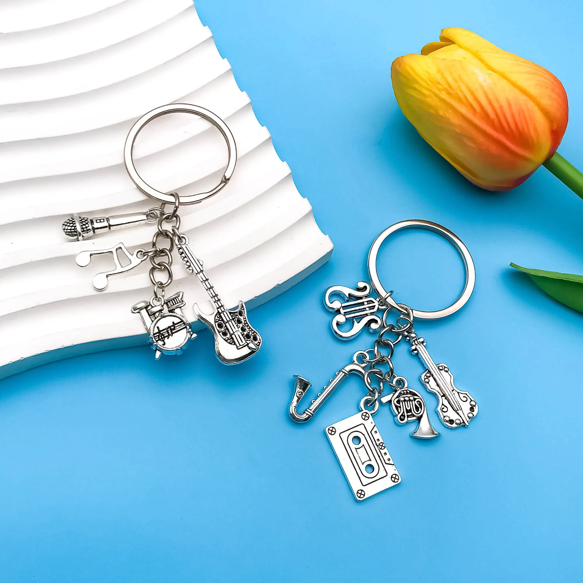 Серебряный брелок с Микрофоном и Барабаном 1 шт