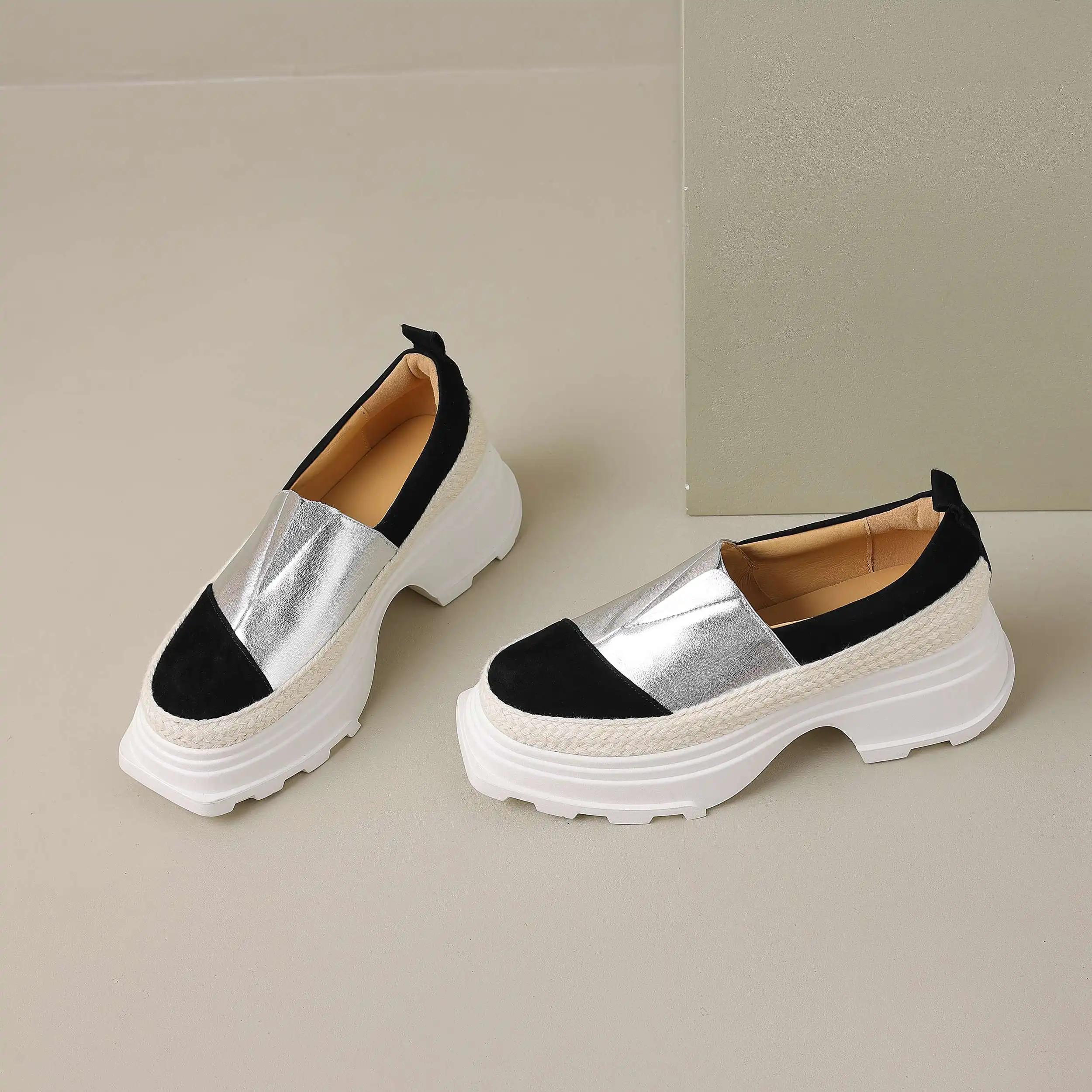 Брендовые Лоферы Lanxuryee из коровьей кожи на высоком каблуке с круглым носком