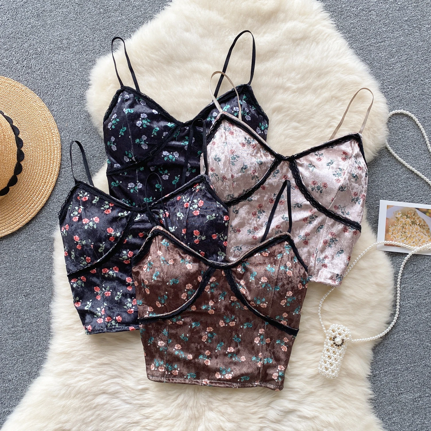 

Женский кружевной топ на бретельках, Осенний укороченный топ с цветочным принтом и открытой спиной, в стиле пэчворк,