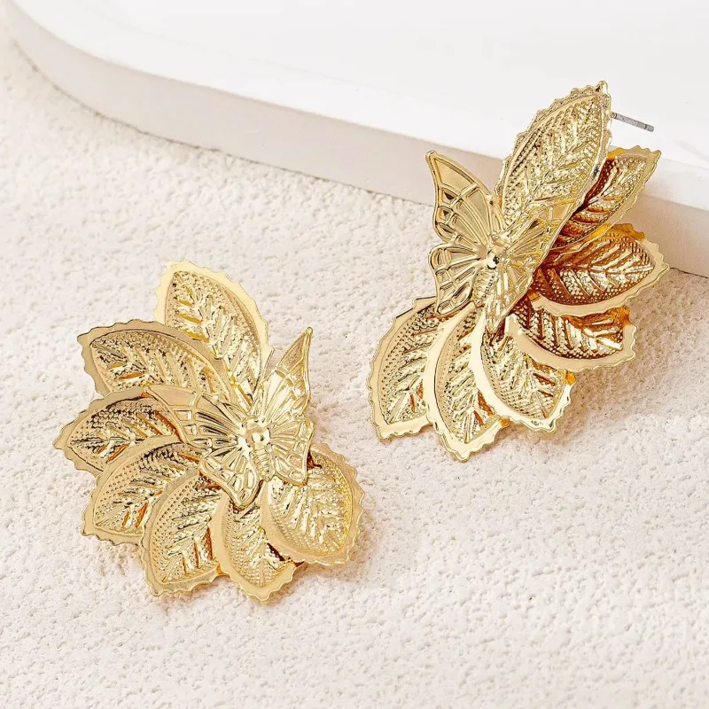 Серьги-гвоздики для женщин преувеличенные креативные листва бабочка цветок