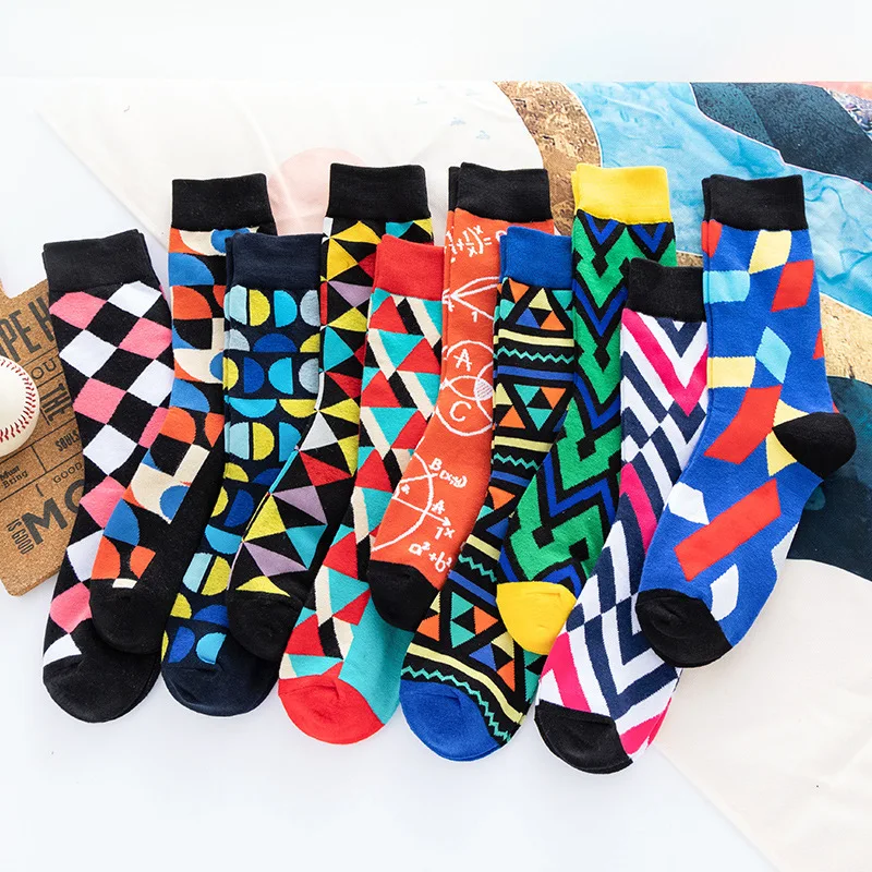 2023 New Medium Tube Women Socks 5 Pairs Autumn and Winter Cartoon Socks Cute Fashion Socks Men Street Trend Socks Wholesale