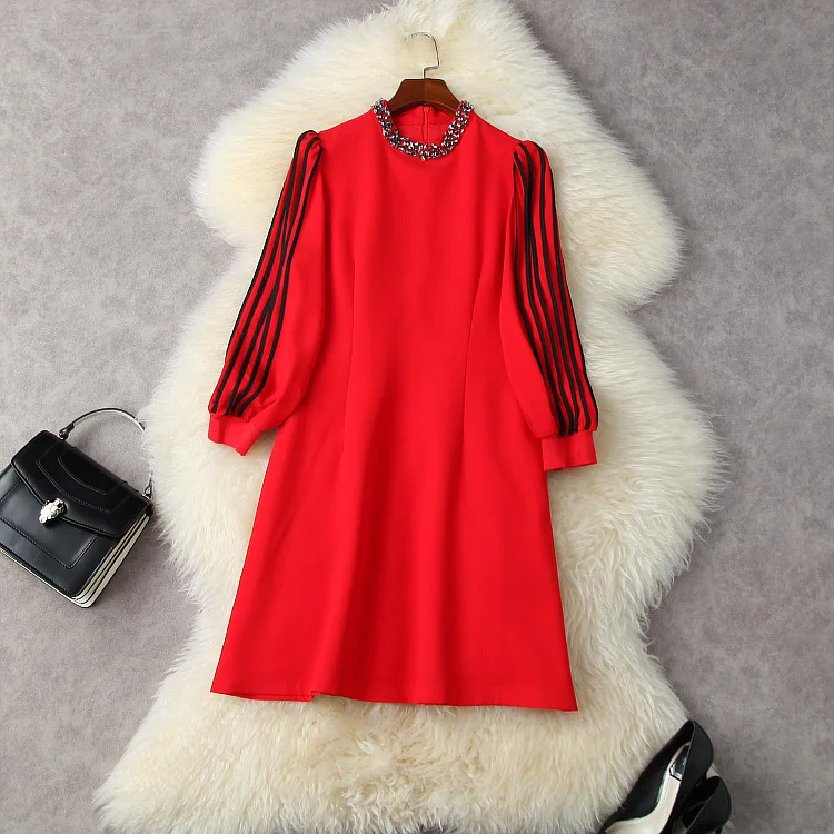 

Женская одежда в европейском и американском стиле на весну 2022, новое модное платье с воротником-стойкой и рукавом три четверти, с гвоздиками...