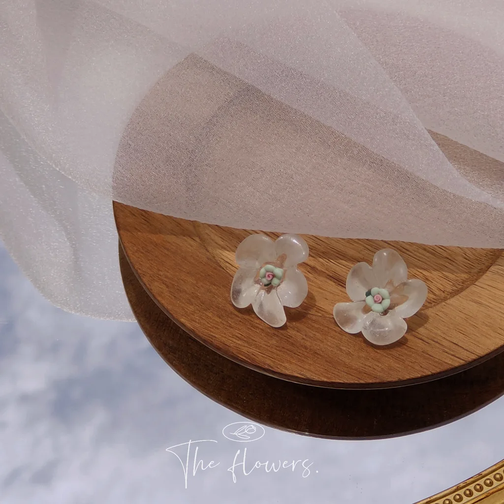 

2022 модные серьги-гвоздики в виде свежих цветов, Женские Простые повседневные серьги, классический универсальный Банкетный стиль, оптовая п...