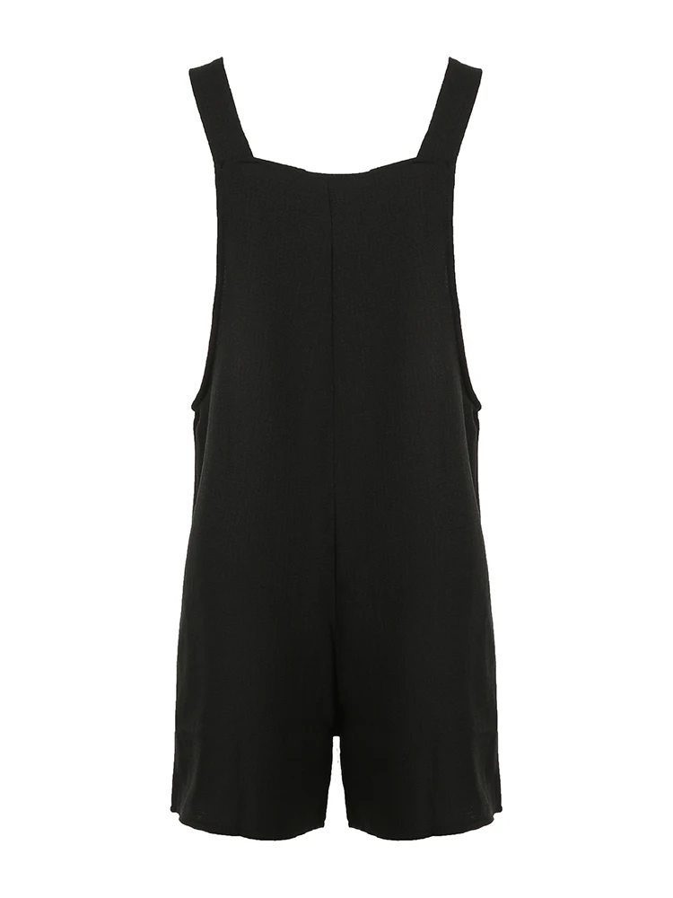 Женский комбинезон на бретельках с карманами без рукавов
