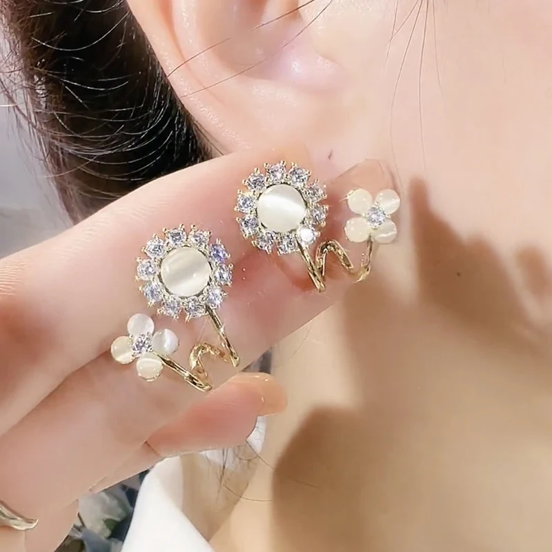 

2023 New Goddess Flower Zircon Light Luxury Fashion Flower Earrings Spring And Summer Everything To Show Young Ear Accessories