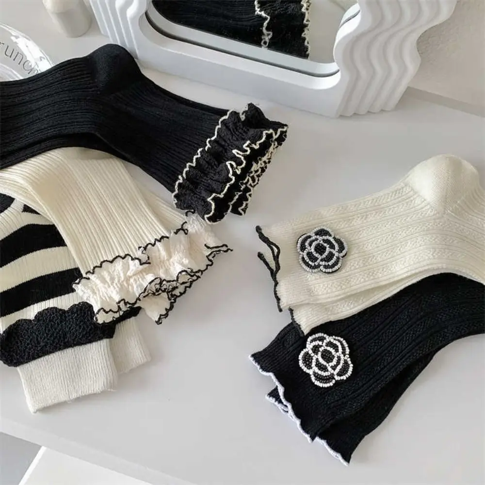 

Autumn Winter Flower Thick Ruffle Trendy Sweet Korean Style Socks Cotton Hosiery Women Camellia Socks Middle Tube
