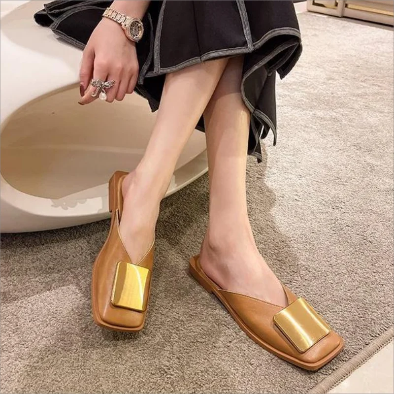 

Brand Designer Women Slippers Fashion Metal Buckle Mules Flat Heels Square Toe Shallow Shoes Outdoor Slide Female Casual Sandal