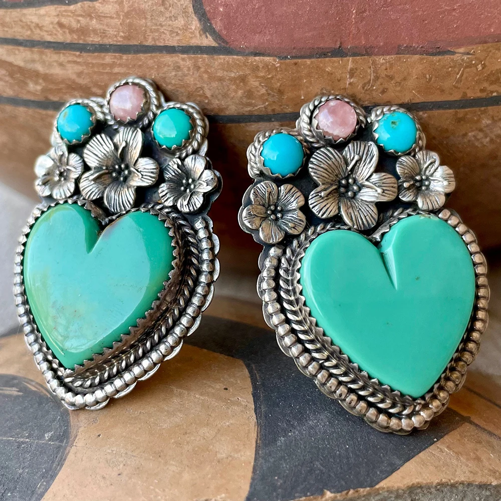 

Heart Shape Flower Stud Earrings for Women Statement Colorful Green Stones Retro Piercing Earstuds Accessories Hanging Jewelry