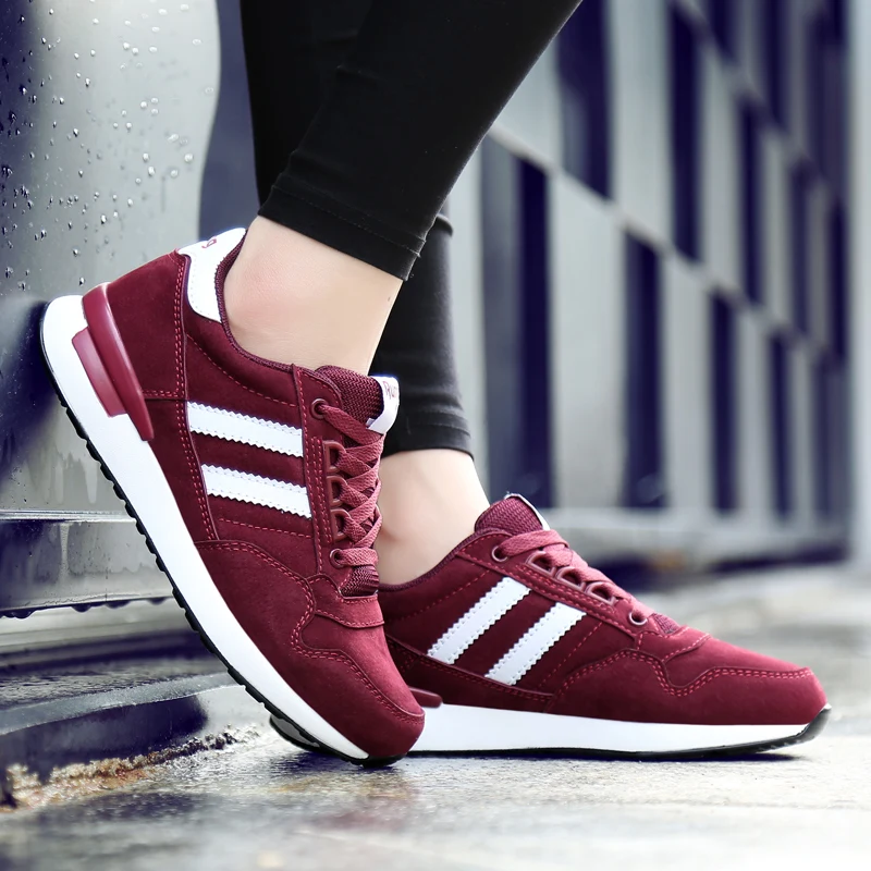 Мужские кожаные кроссовки дышащие повседневные беговые туфли женщины противоскользящие на открытом воздухе ходьба шнуровка бесплатный спорт.