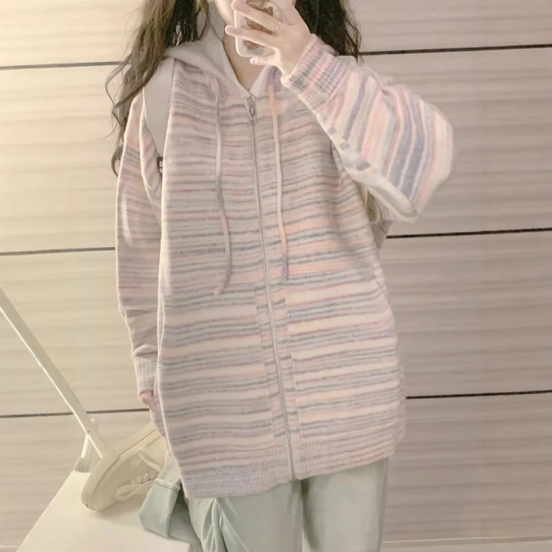 Очень большой свитер с капюшоном в радужную полоску весом 50 00 кг мужская и