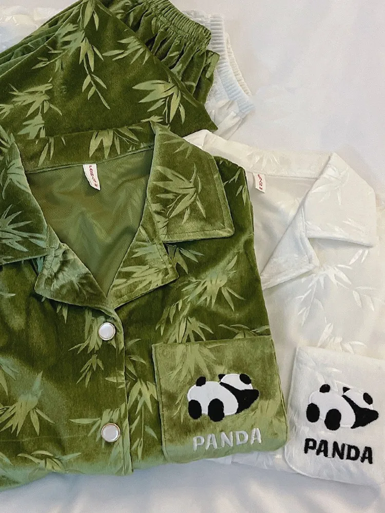 

Autumn and winter panda pajamas female golden velvet long sleeves and trousers warm senior sense simple cardigan can be worn out