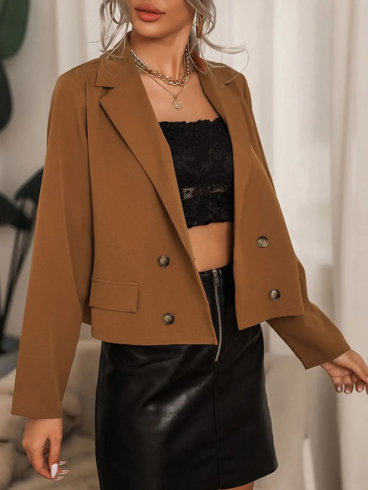 

Блейзер Женский двубортный с отложным воротником и отложным воротником