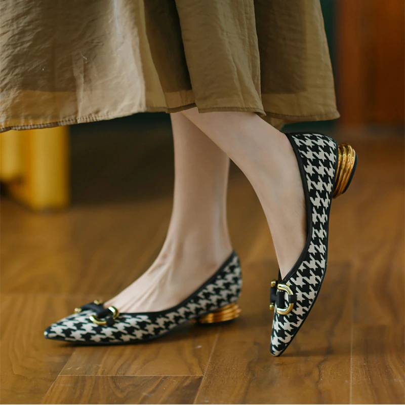

Fashion Elegant Low Heel Women's High Heels Suede Pointed Toe Shoes Houndstooth Metal Embellished Boat Party Dress