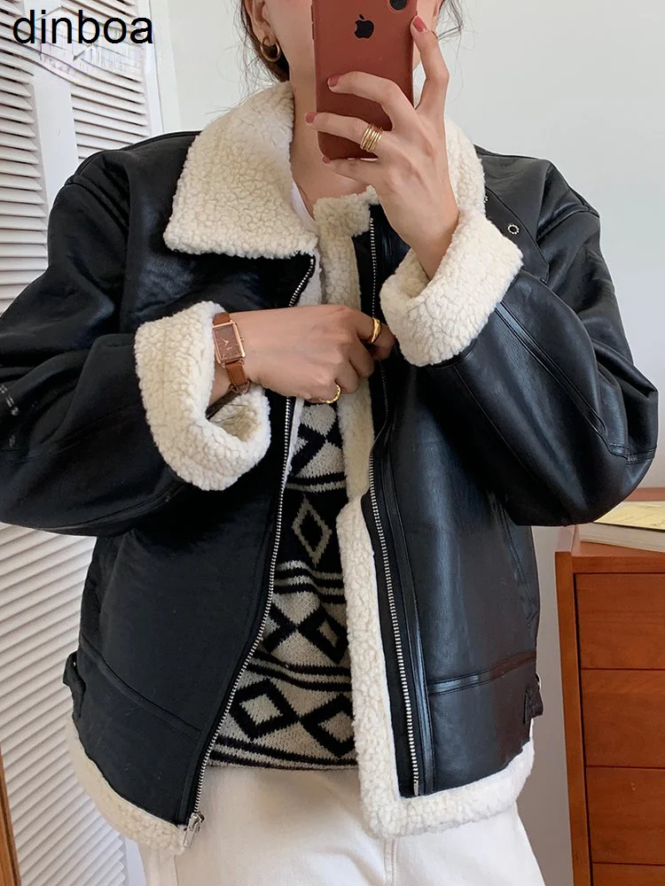 

2022 Lambswool Faux Fur Jacket Fall Winter Coat for Women 2022 Loose Warm Thicken Locomotive Lapel Top Female Coat Pu Outerwear
