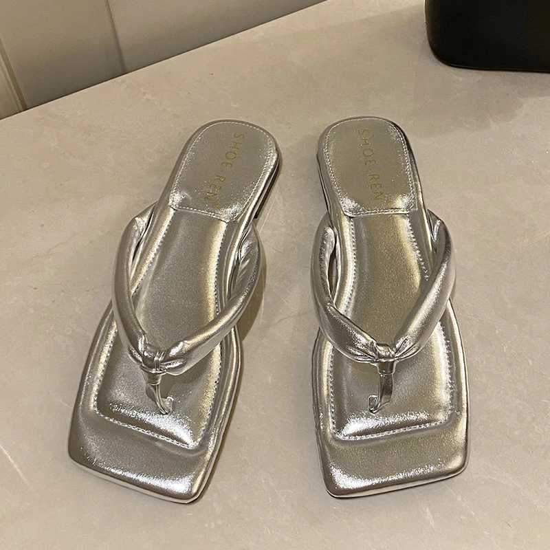 

Шлепанцы женские резиновые, повседневная обувь на плоской подошве, сланцы, черные, модель Лето 2022