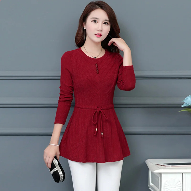 

Блузка женская демисезонная с круглым вырезом и длинным рукавом