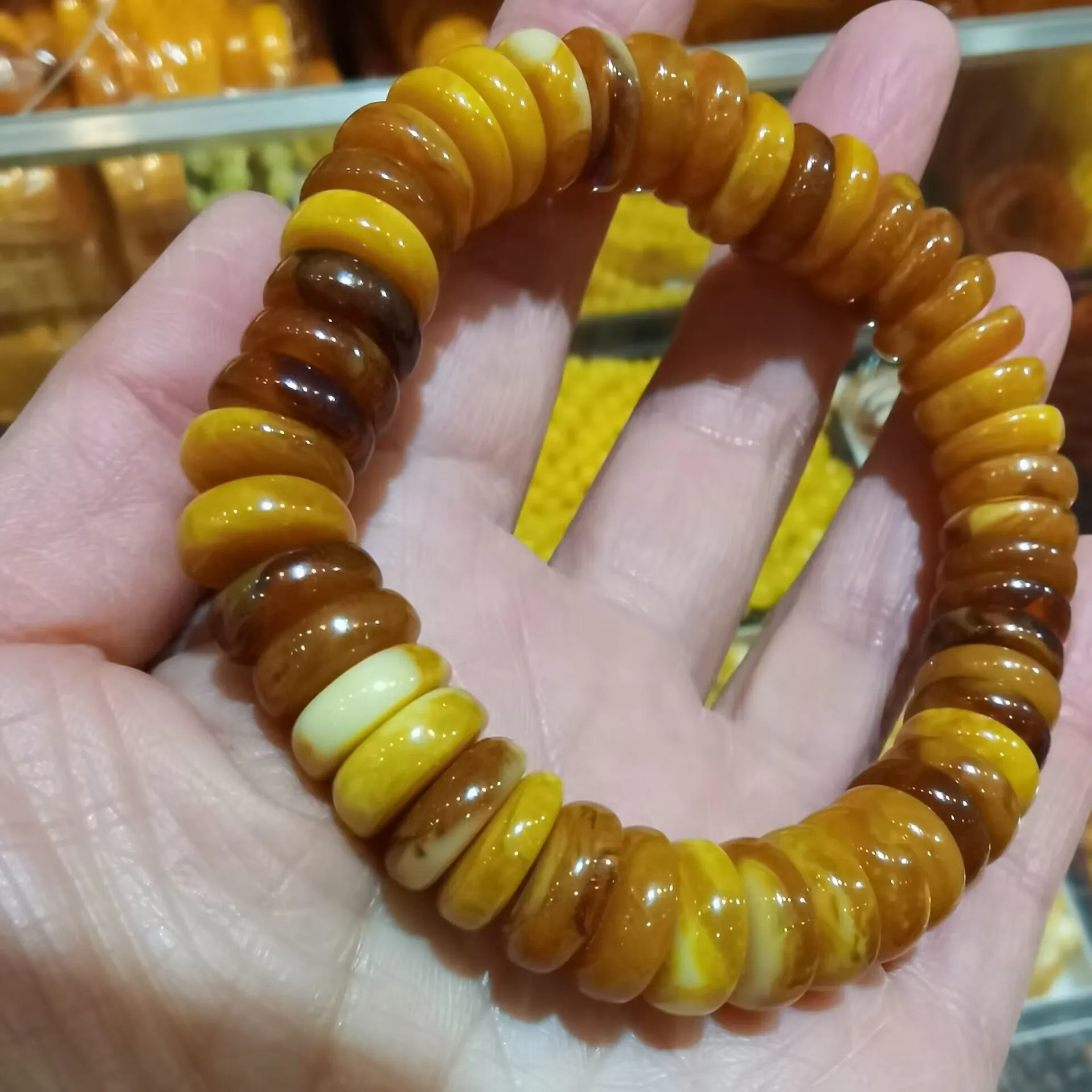 

Natural Amber Bracelets Men Women Healing Gemstone Jewelry Old Beeswax Abacus Beads Elastic Beaded Bangle Amulet Bracelets Gifts