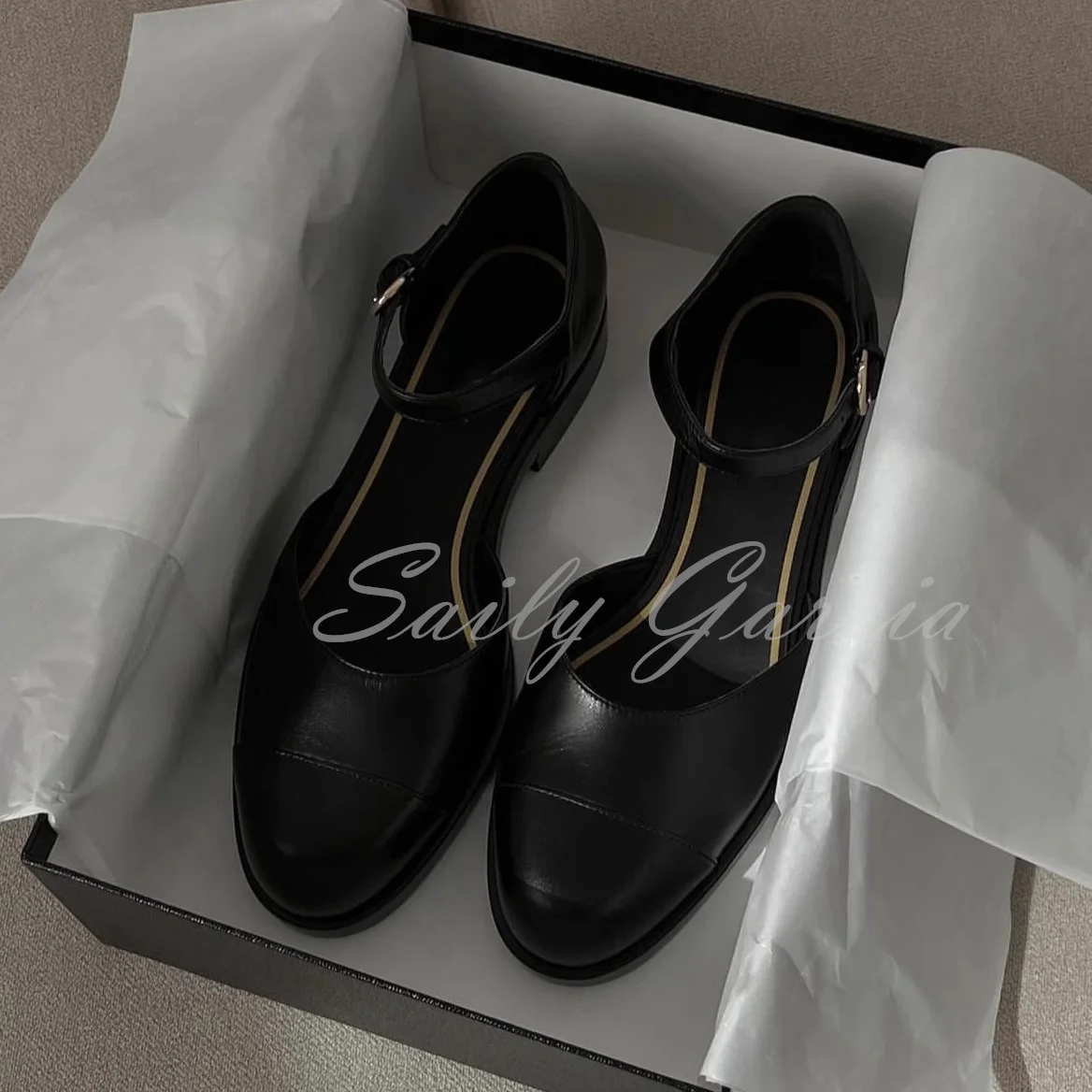 Retro Color Blocking Single Shoes 2023 Spring New Leather Shallow Round Toe Mid Heel Flat Bottom Mary Jane Shoes Ladies Sandals