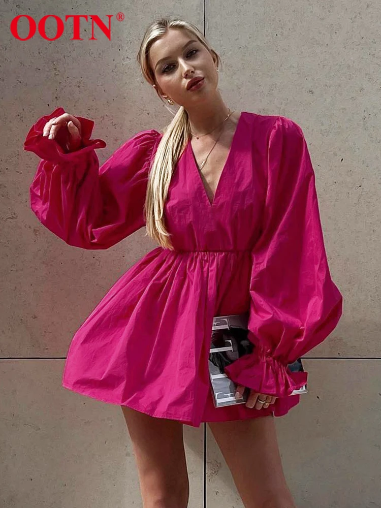 

Женское Плиссированное мини-платье с рукавами-фонариками и оборками