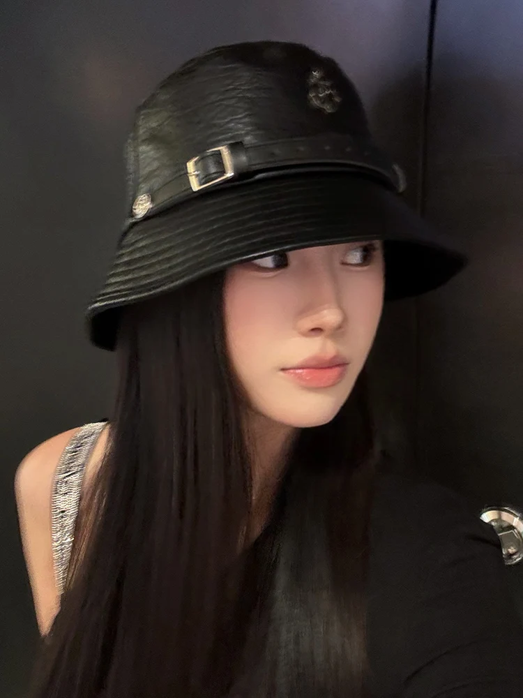 Ouipack Корейская серия Ретро из искусственной кожи с металлической пряжкой Значок