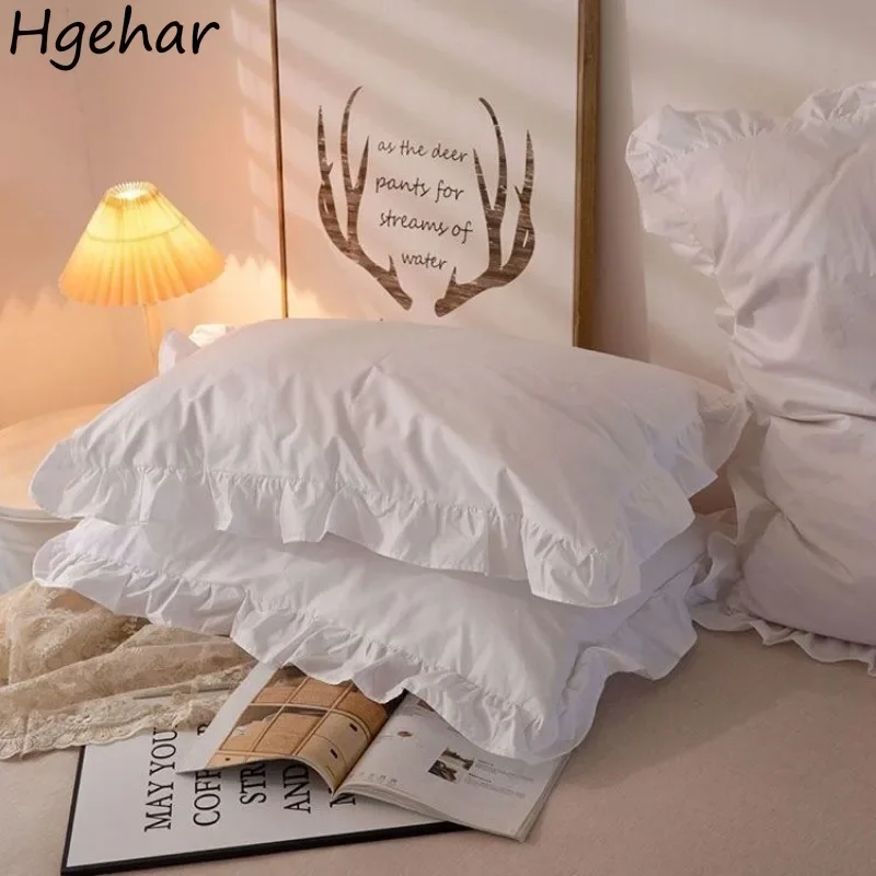 Белая хлопковая наволочка с оборками 48 х74 см