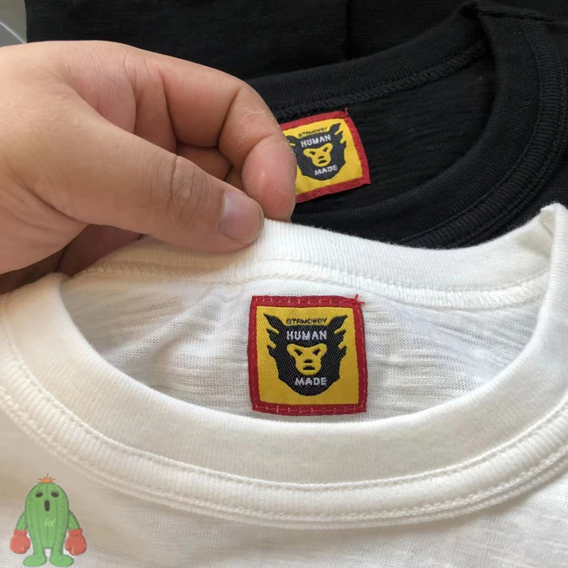 

Высококачественные мужские и женские футболки с принтом сердечек