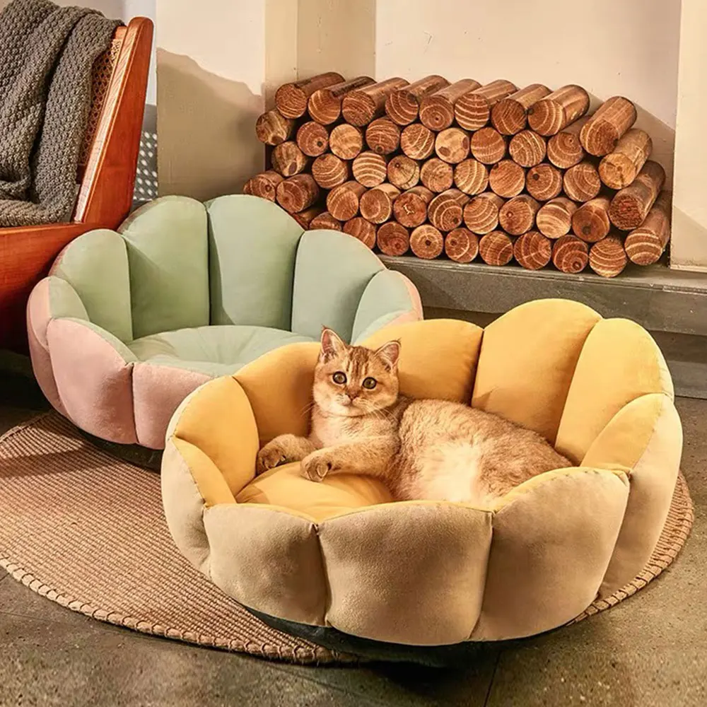 

Cat and Dog Kennel Four Seasons Universal Kitten Bed Cute Pet Supplies