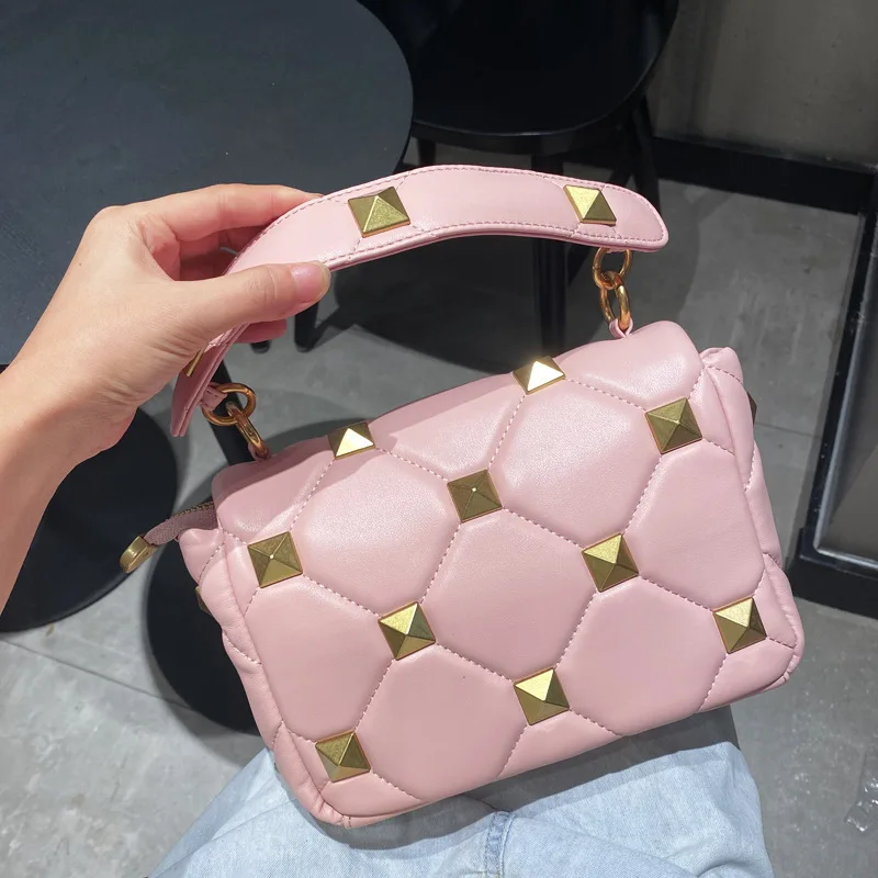 Women's bag 2023 new small fragrant wind riveted handbag willow nail bag classic versatile cross shoulder bag small package