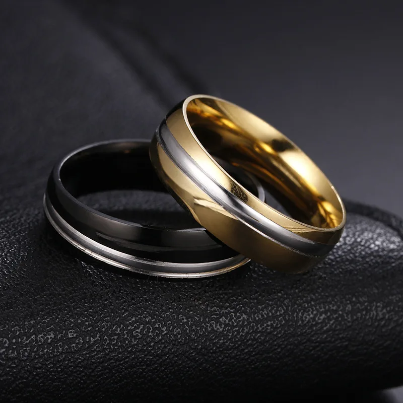 

Stainless Steel Couple Ring European and American Style Couple High Quality Jewelry Men's Wedding Black Gold Glossy Wedding Ring