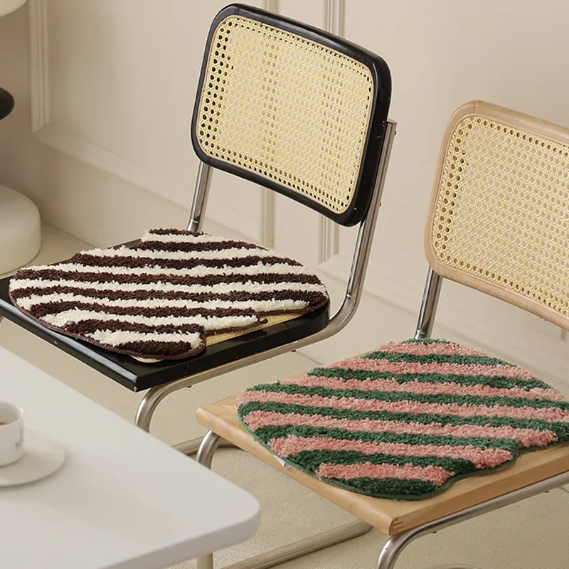 

Vintage striped winter shaped flocking cushion dining table soft warm chair cushion office sedentary not tired fart cushion