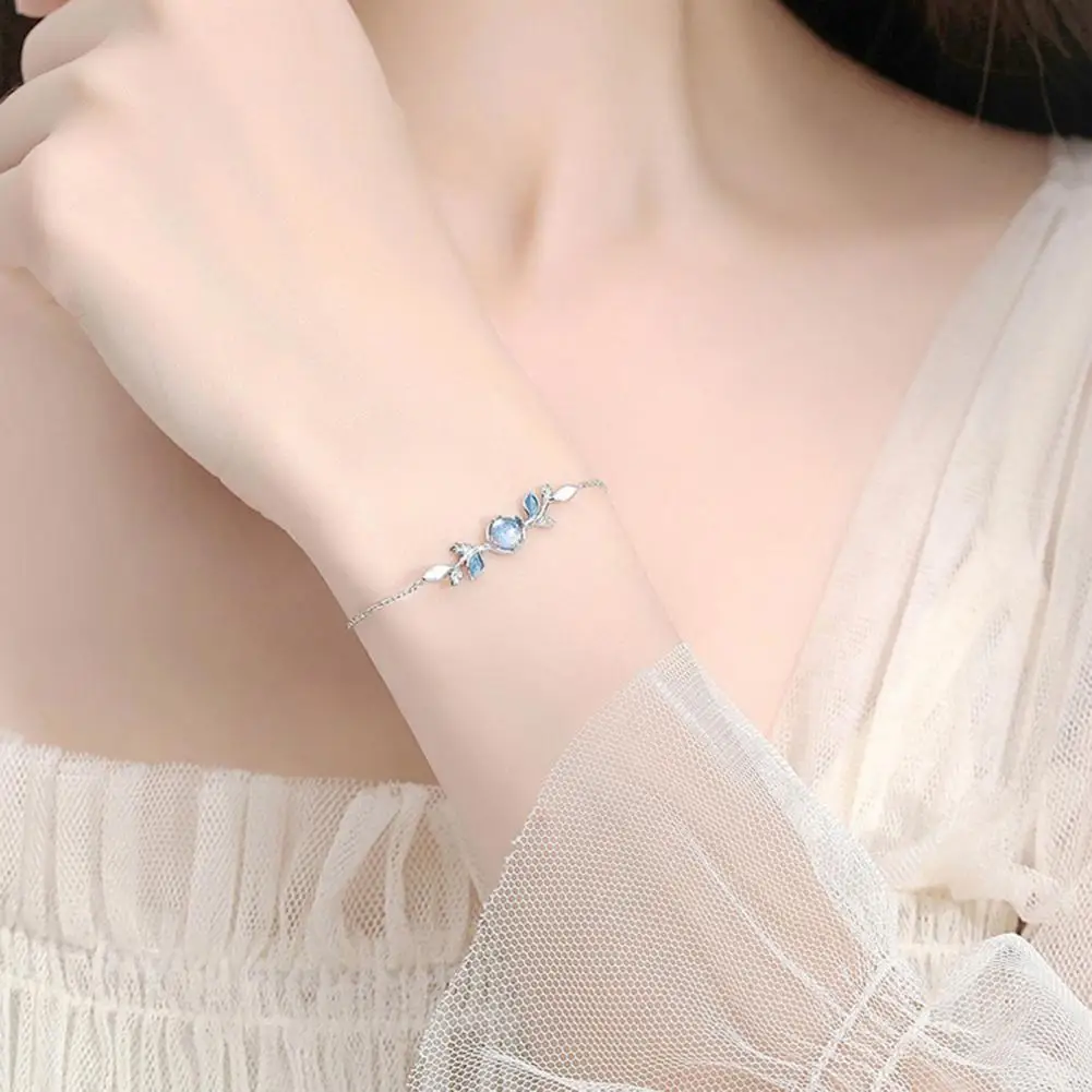

Beautiful Shinny Bracelet Durable Gift Ladies Charm Bracelet Hand Chain Ladies Bracelet Ladies Chain Bracelet