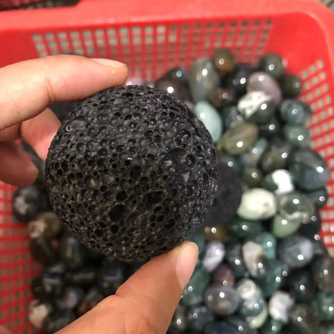 

Natural Gems Quartz Crystal Black Lava Stone Sphere Healing Gemstones Ball Reiki Decoration