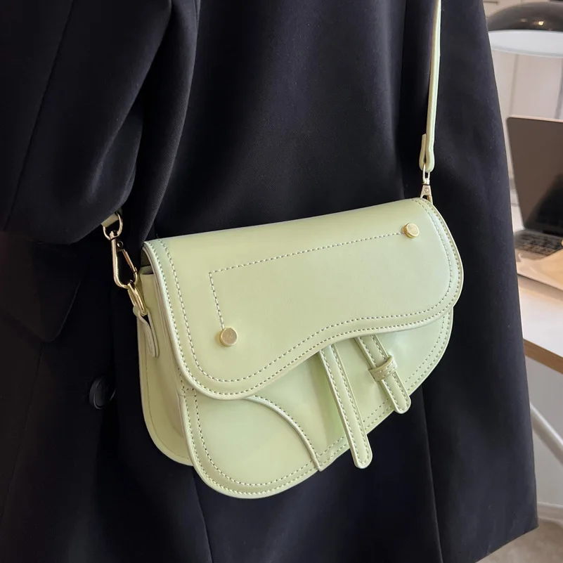 

Simple Bag Women's Bag 2022 New Summer Retro Chain Shoulder Bag Fashion Messenger All-match Underarm Saddle Bag