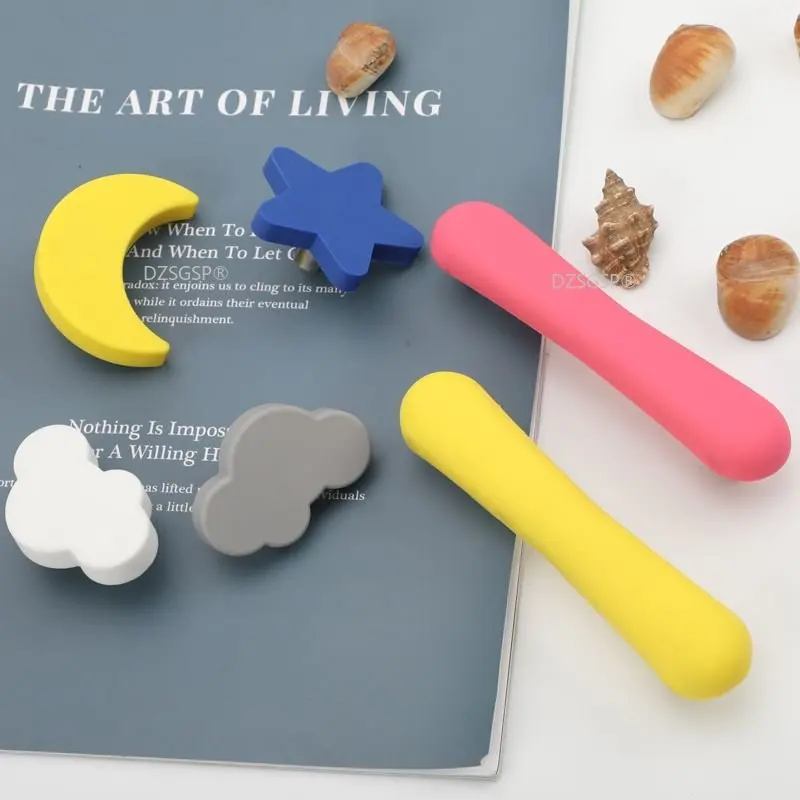 

Moon Star Cartoon Furniture Handles Children Room Knobs Handles Cloud Door Knob Kids Drawer Cabinet Pulls for kids