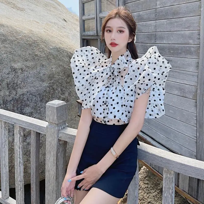 

SuperAen 2022 Summer Ruffle Lace Up Bow Knot Scarf Collar Organza Shirt Sexy Wave Point Printing Puff Sleeve Top Women