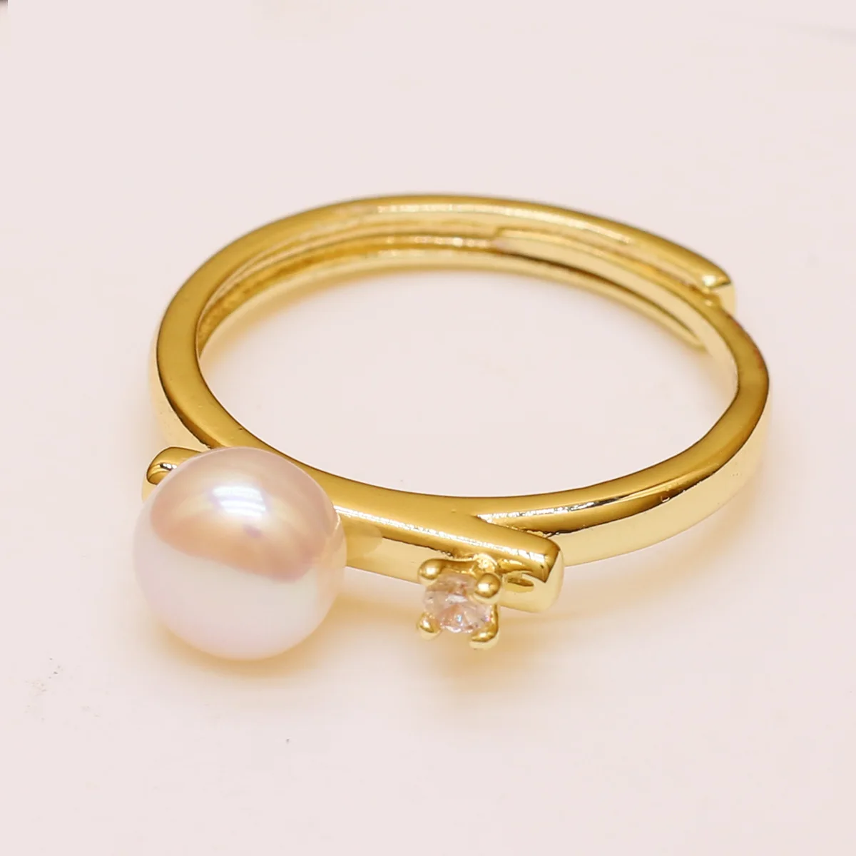 

Natural Freshwater Pearl Finger Rings Gold Color Reiki Heal Adjustable Open Ring Jewelry for Women Anniversary Party Gifts