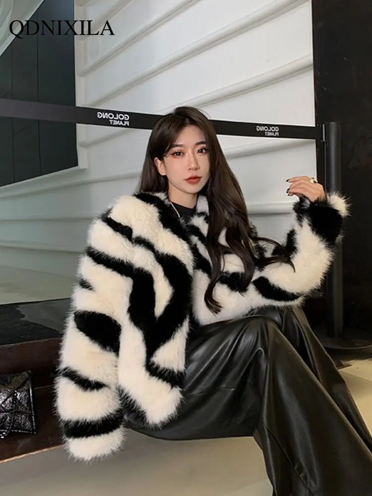 Winter Coat for Women 2022 New Fox Faux Fur Coat Women Short Loose Black and White Contrast Zebra Wool Cardigan