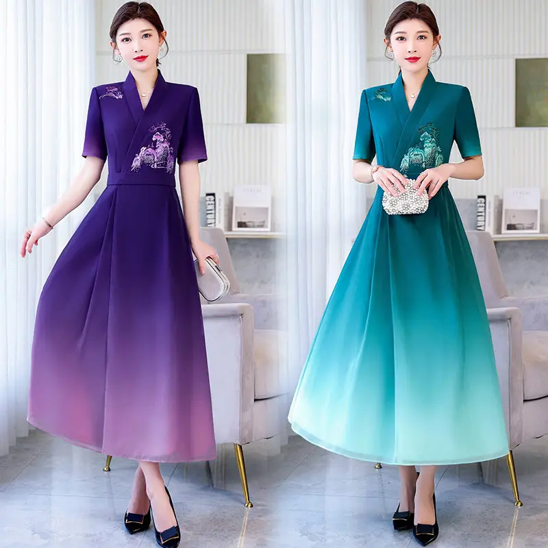 

2022 Summer Chinese Style Silk Embroidery Dress Women Short Sleeve Cheongsam Slim Fit Partial Lapel Gradient Long Dress h2249