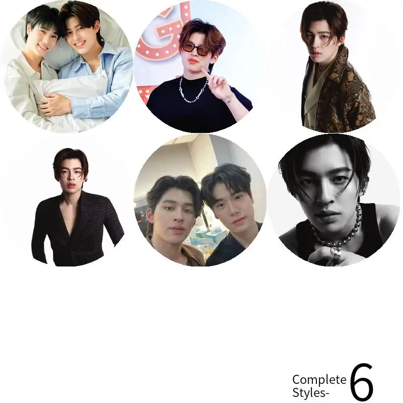 Двойная брошь-значок со звездами якорем периферийными элементами 58 мм