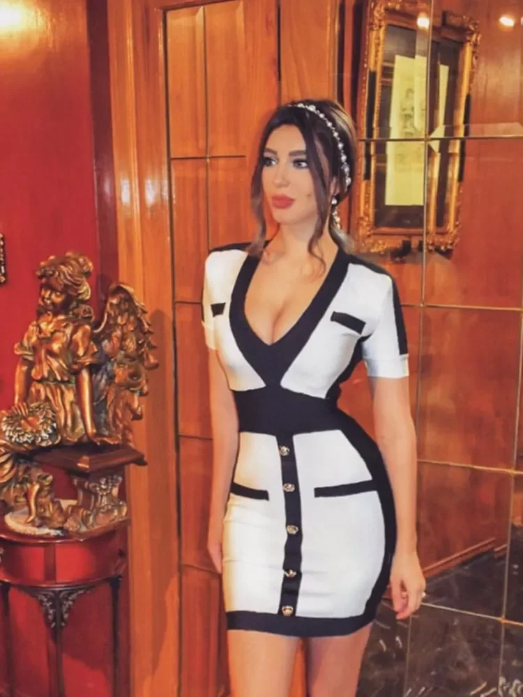 

Женское летнее платье с V-образным вырезом и коротким рукавом