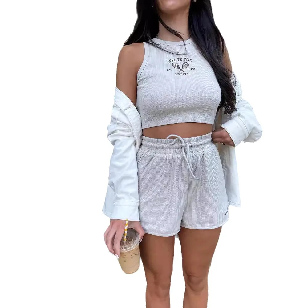 2024 облегающая блузка для европейских и американских женщин с вышитыми буквами