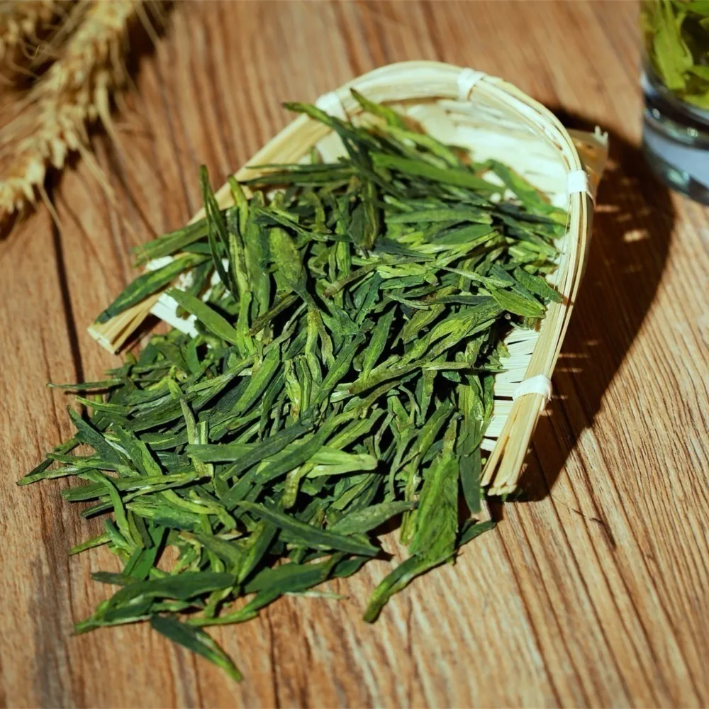 

Famous Good quality Dragon Well Spring Green-Tea Dragon Well tea for health care Tender Aroma Free Shipping Houseware No Teapot