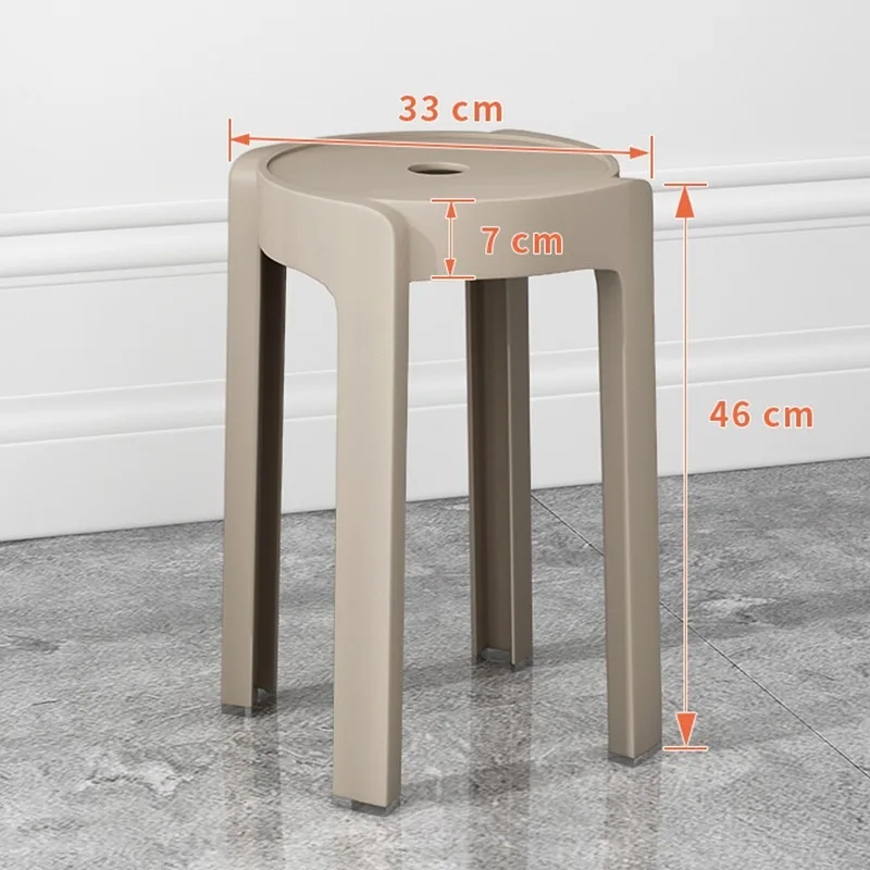 03164 Утолщенные пластиковые табуреты можно штабелировать и для обеденного стола