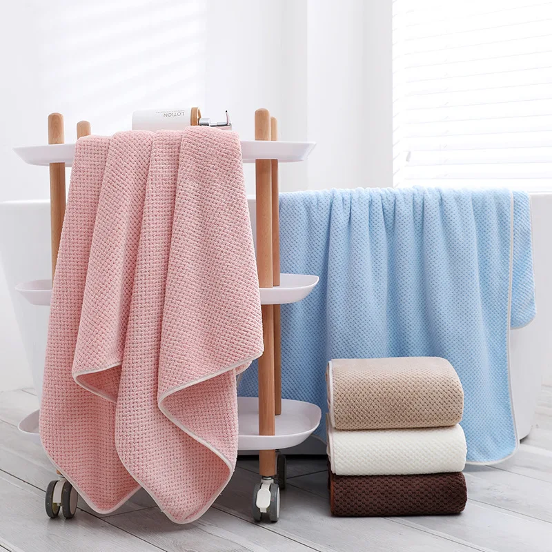 

High-density Warp Knitted Coral Fleece Pineapple Grid Towel Bath Towel Soft And Absorbent Without Shedding Hair Bath Towel