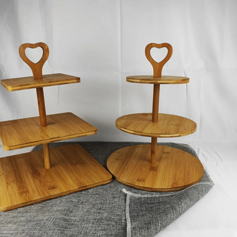 

3 искусственных десерта, поднос для хранения, деревянный кухонный органайзер, деревянная подставка для торта, сервировочная посуда для свад...