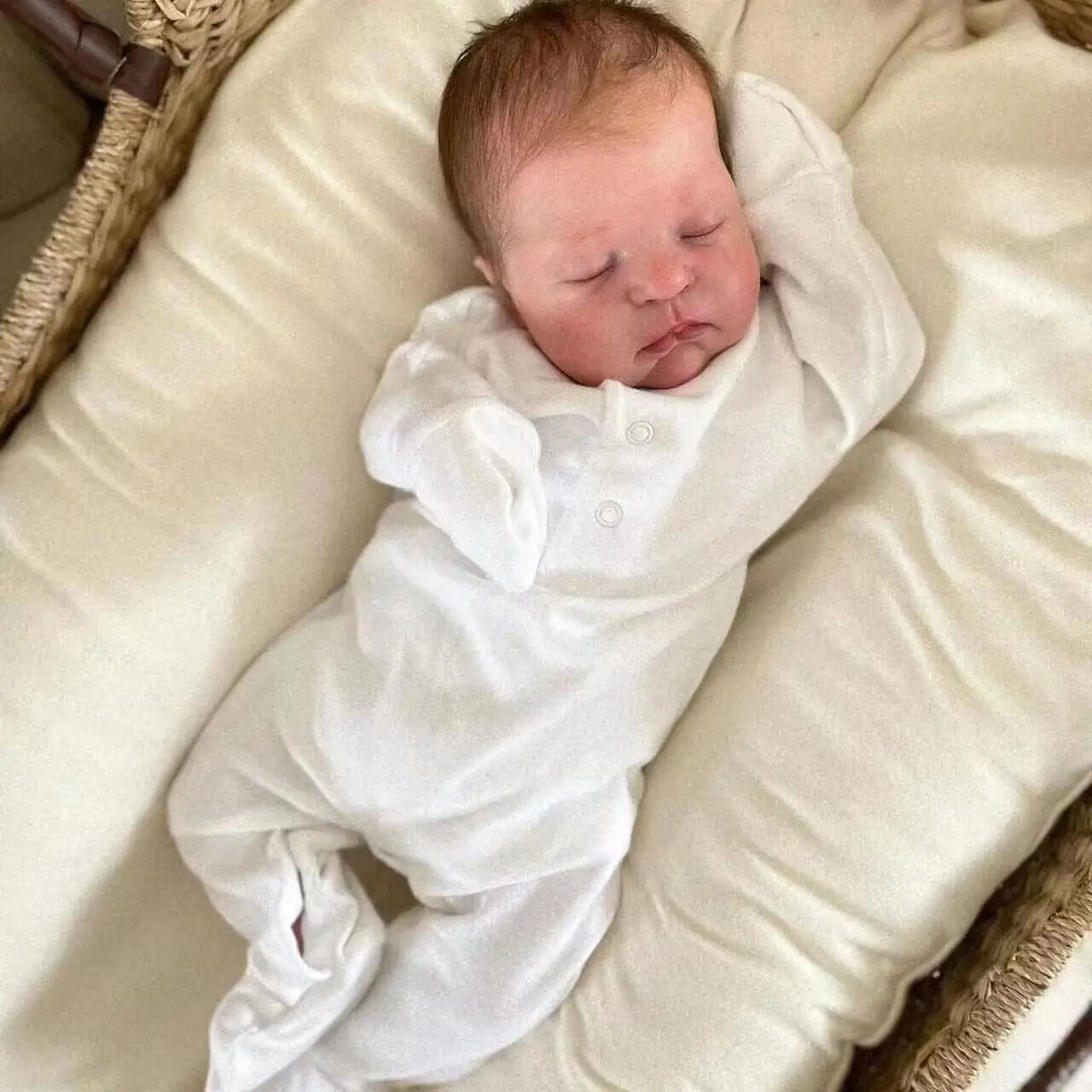 

Кукла-младенец вилла Reborn, 49 см