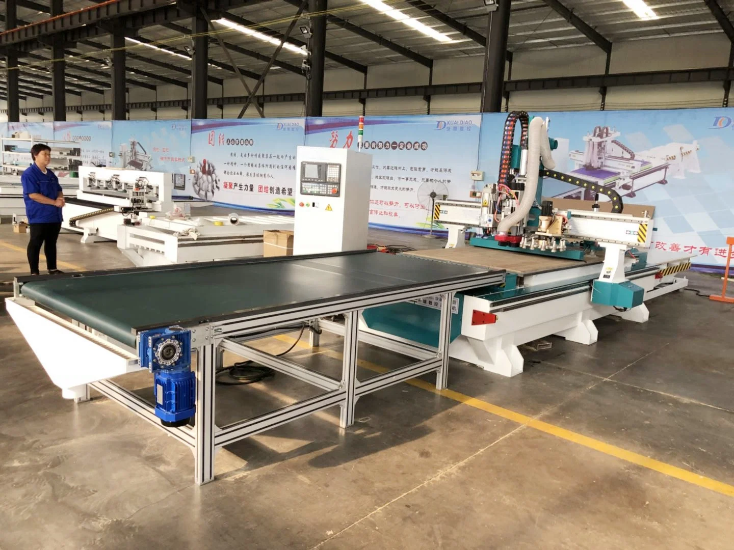 Jinan router 4x8ft 5x10ft wooden panel furniture automatic production line nesting machine price |
